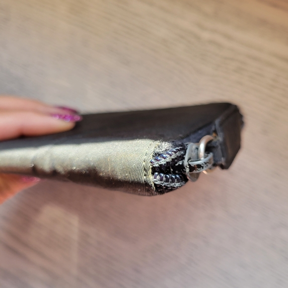 Authentic Prada Tessuto Nylon Zip Wallet - Picture 10 of 16